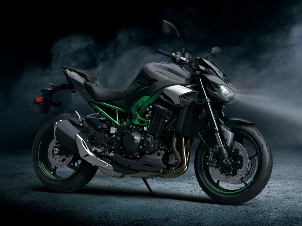 Kawasaki Z900 2025