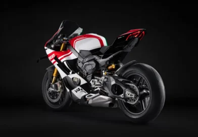 2025 Ducati Panigale V4 Tricolore Launched