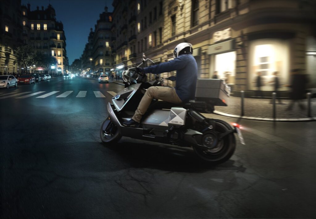 BMW Motorrad presents the new BMW CE 04