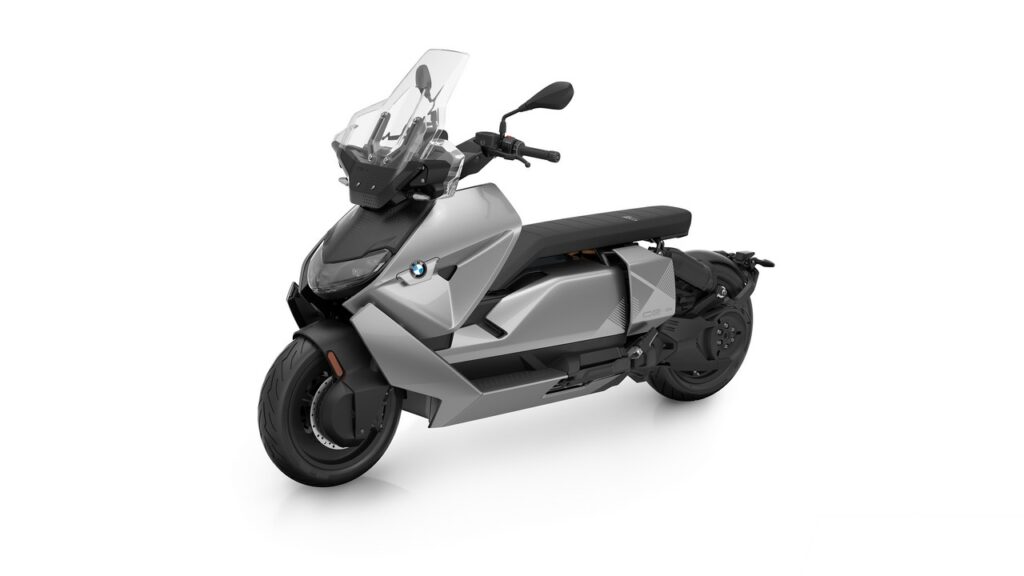 BMW Motorrad presents the new BMW CE 04